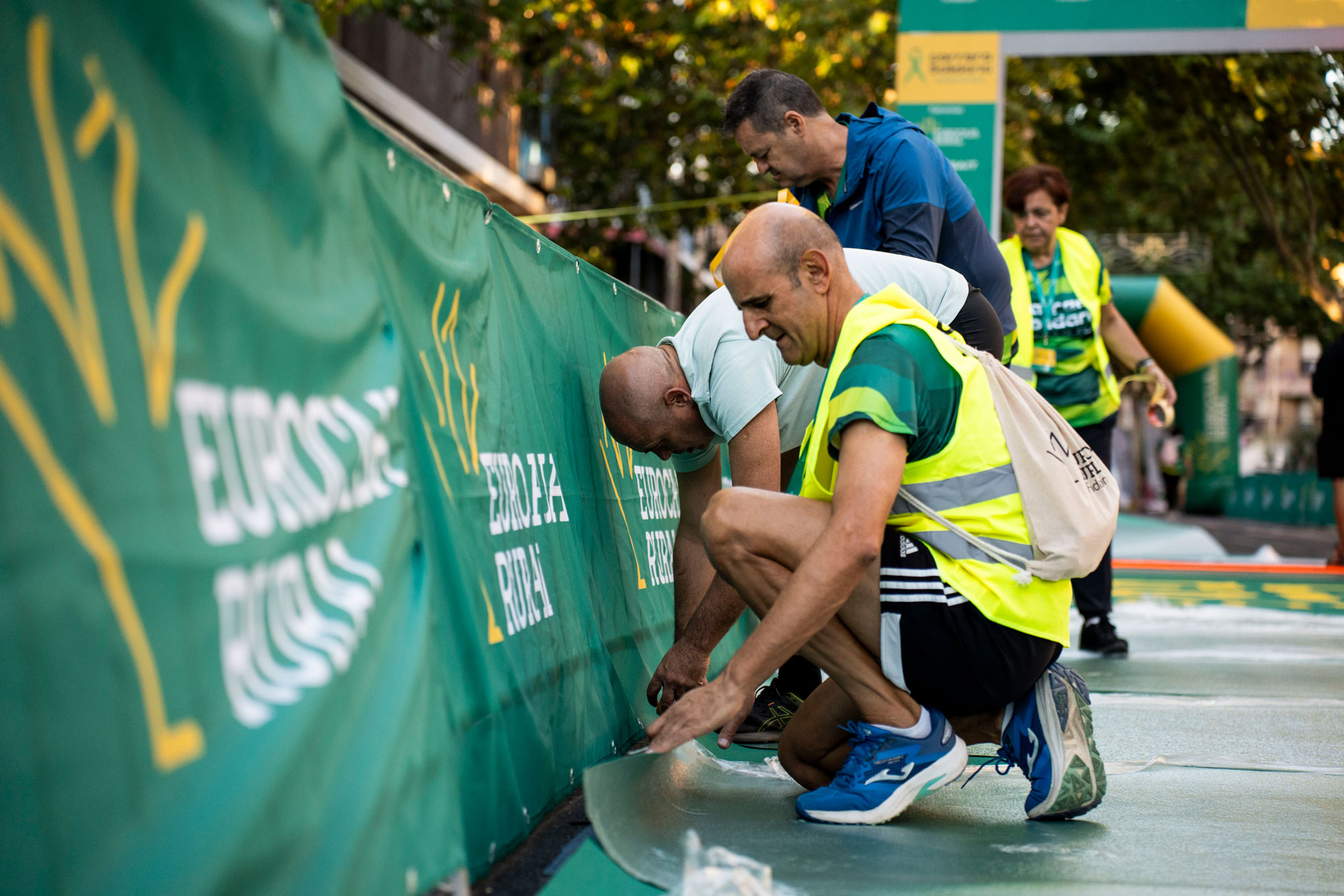 Más de 100 voluntarios